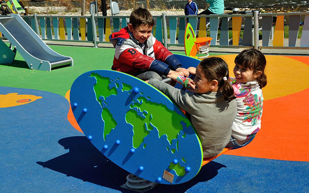 THE WORLD - THE WORLD - GIOCHI A MOLLA