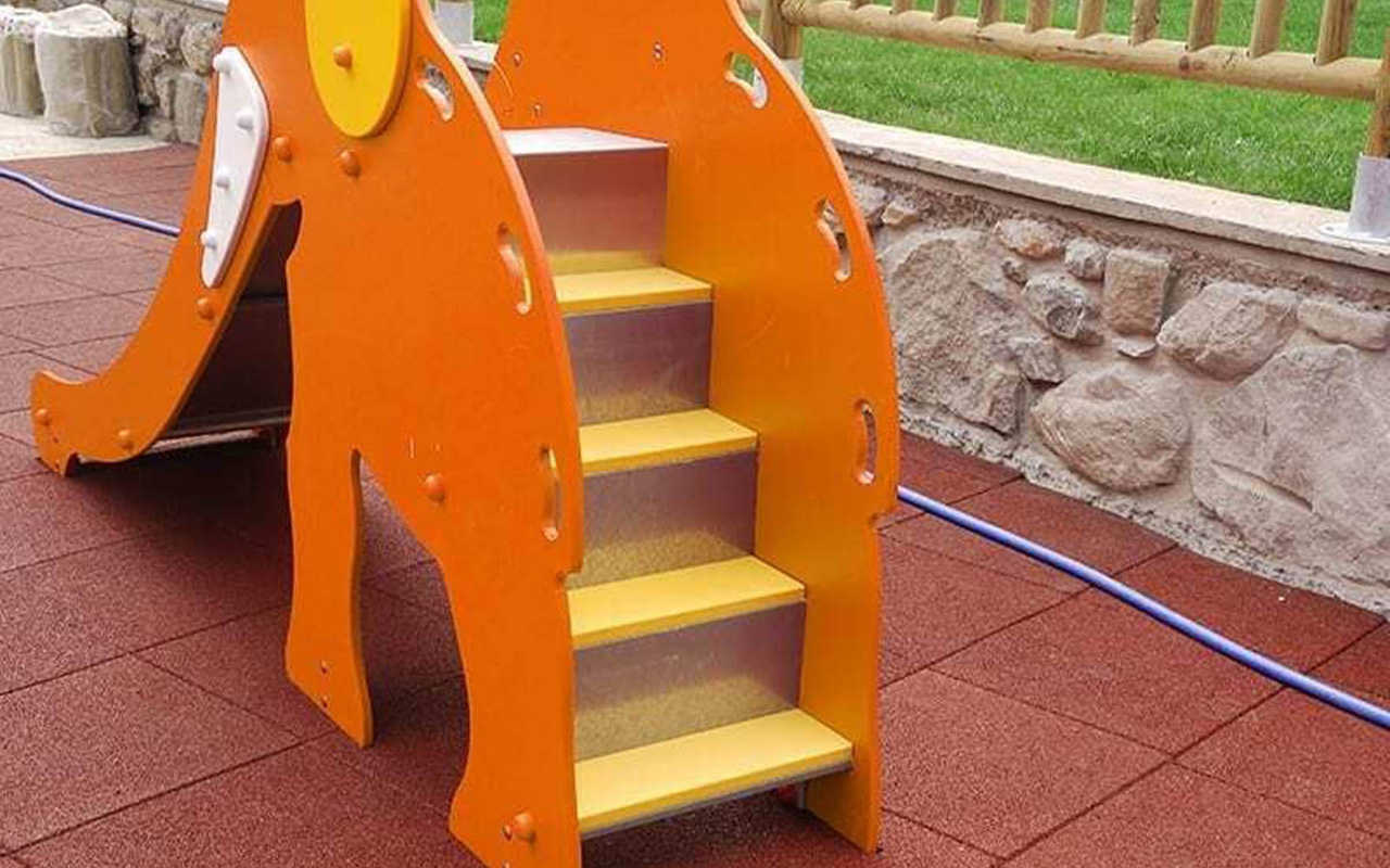 ELEPHANT SLIDE - ELEPHANT SLIDE - SCIVOLI